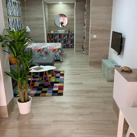 Apartamento Loft A 3 Minutos De La Estacion De Bus Y Tren
