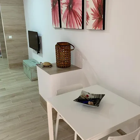 Apartamento Loft A 3 Minutos De La Estacion De Bus Y Tren *
